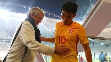 战术重构：让米卢回2002，如何击败哥斯达黎加？