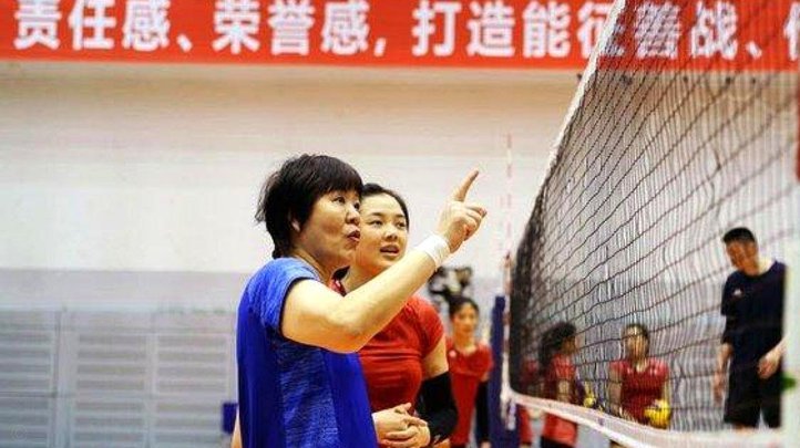 02年的巴西如果踢这只日本队，那日本队没有任何想法，巴西还是退步了